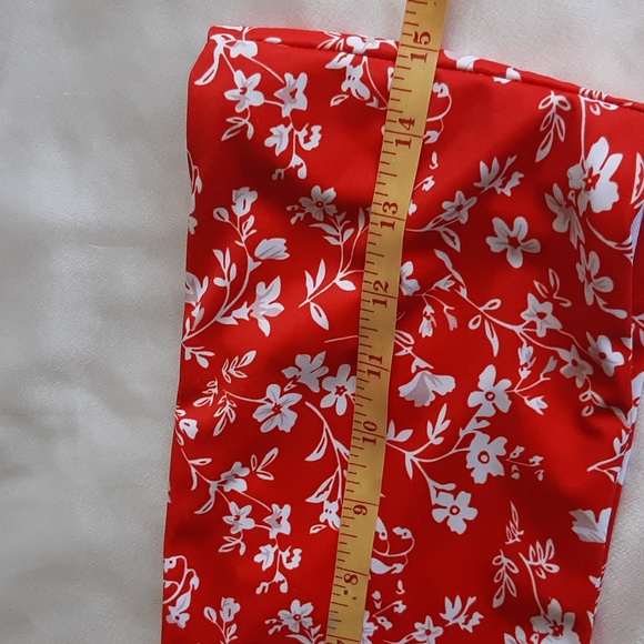 Zaful bathing suit. 2 piecesred & green. Bandeau top. Large. Opening for… - Picture 8 of 11